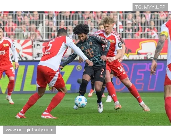 慕尼黑小雪,拜仁客场作战需适应湿滑场地 慕尼黑小雪,拜仁客场作战需适应湿滑场地